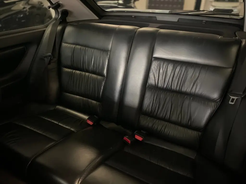 BMW 318I - Foto