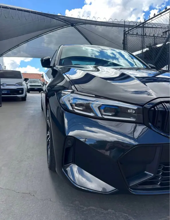 BMW 320I - Foto