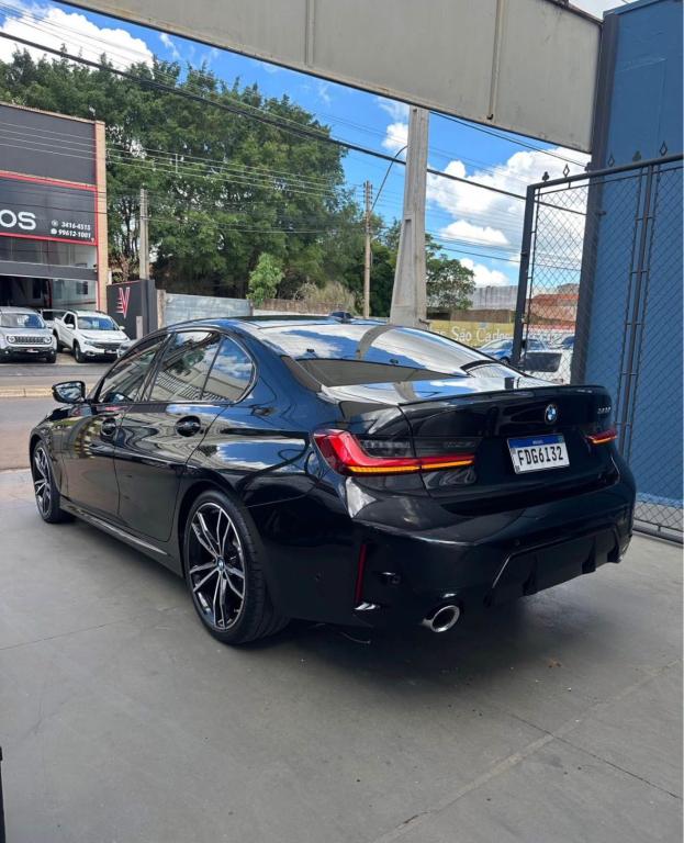 BMW 320I - Foto