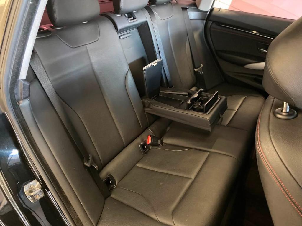 BMW 320I - Foto