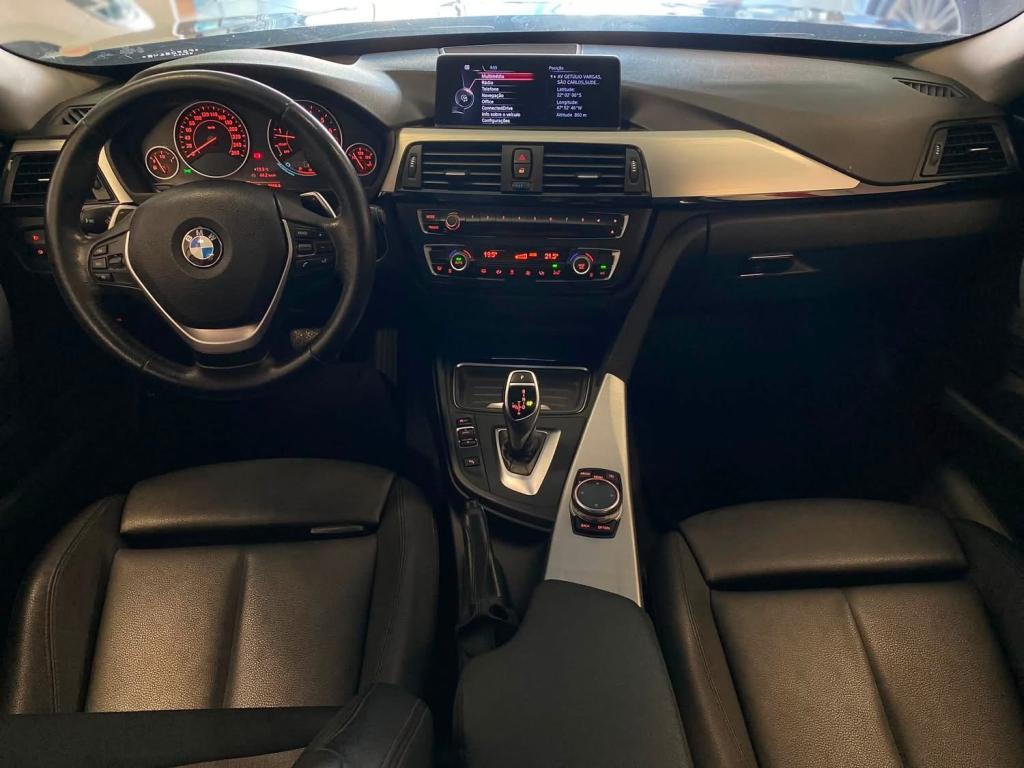 BMW 320I - Foto
