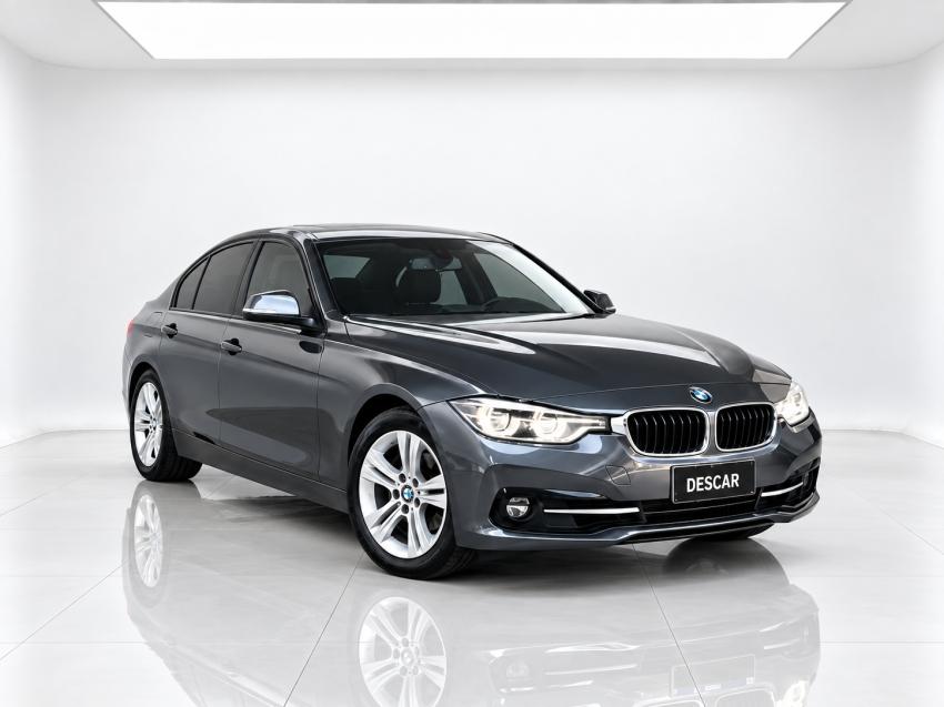 BMW 320I