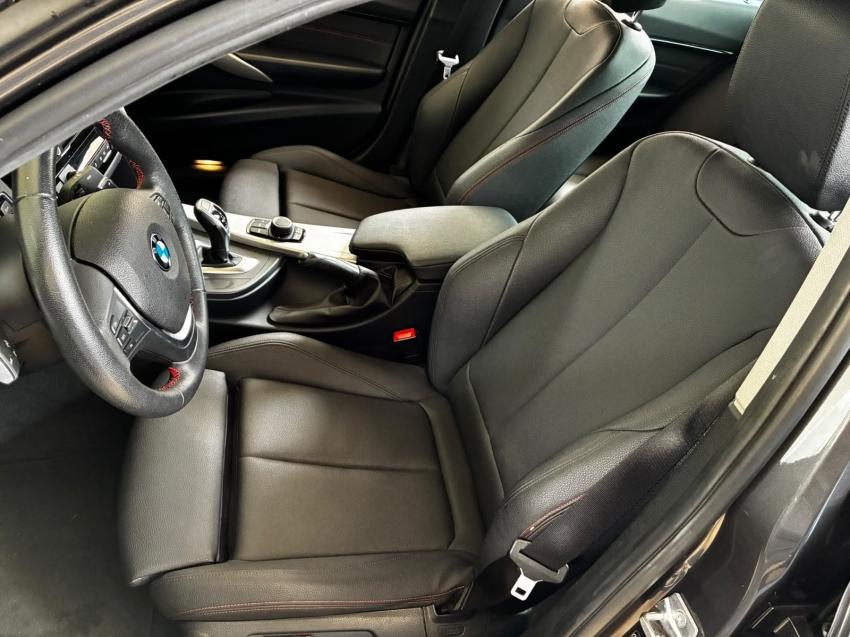 BMW 320I - Foto