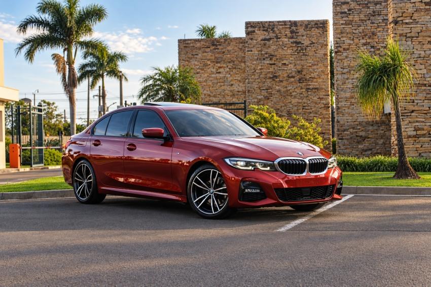 BMW 320I - Foto