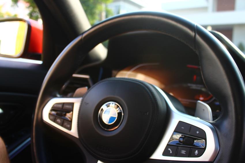 BMW 320I - Foto