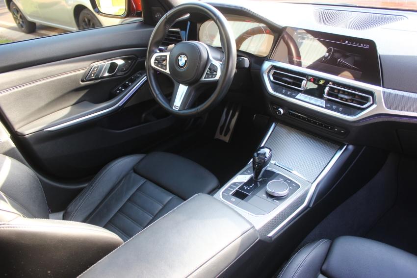 BMW 320I - Foto