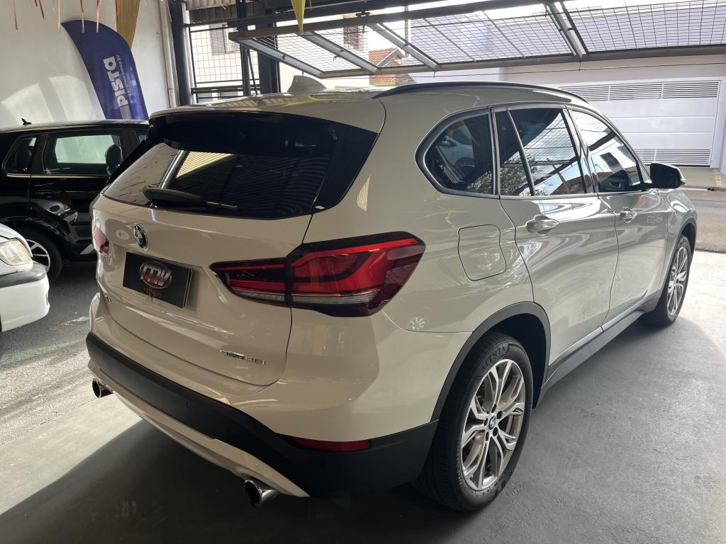 BMW X1 - Foto