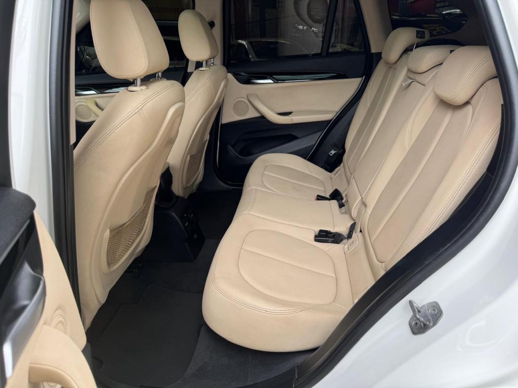 BMW X1 - Foto