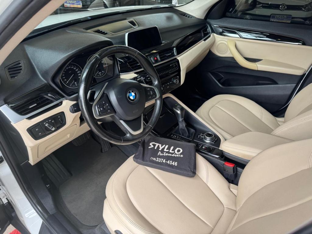 BMW X1 - Foto