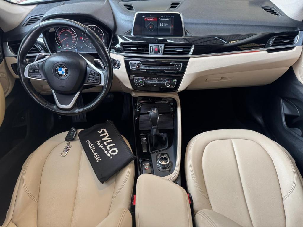 BMW X1 - Foto