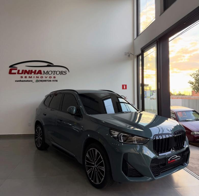 BMW X1 - Foto