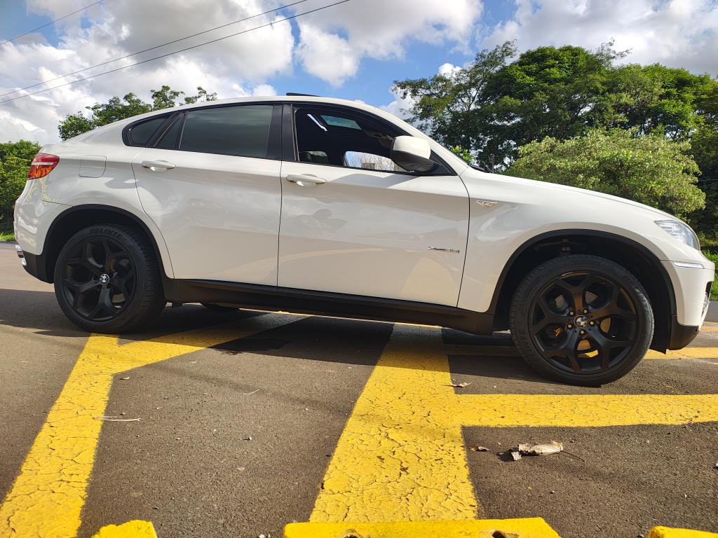 BMW X6 - Foto