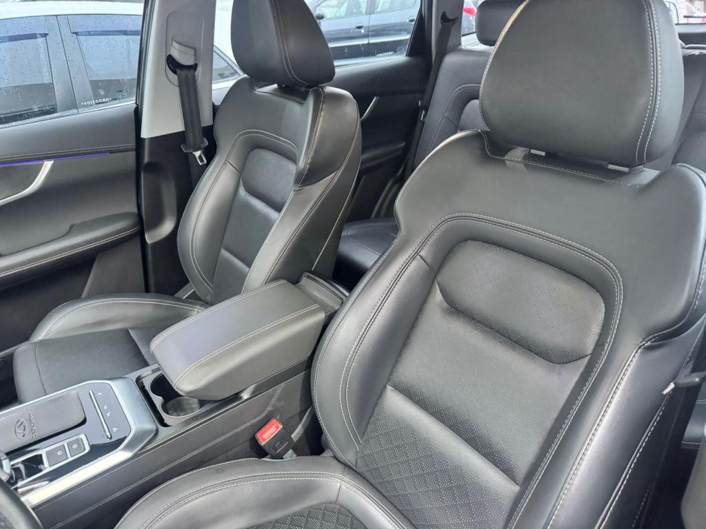 CHERY Tiggo 8 - Foto