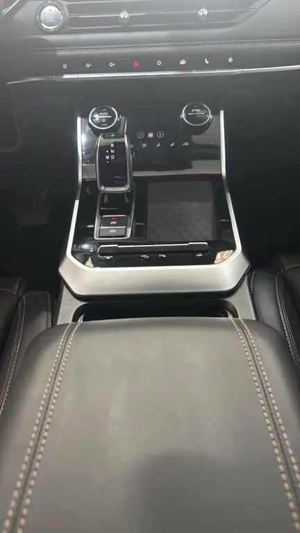 CHERY Tiggo 8 - Foto