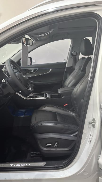 CHERY Tiggo 8 - Foto