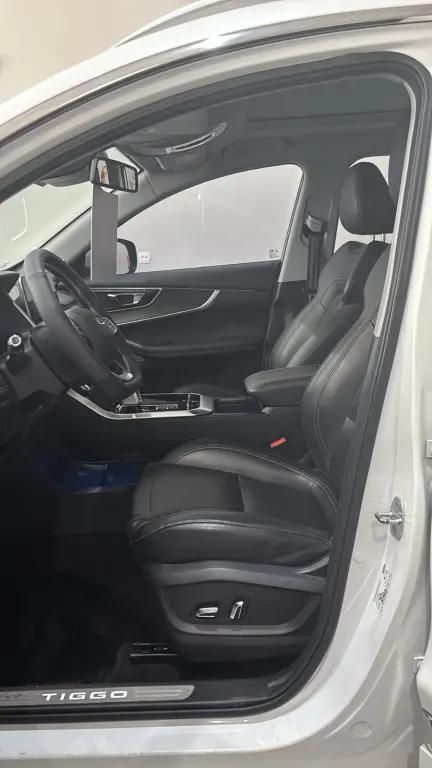 CHERY Tiggo 8 - Foto
