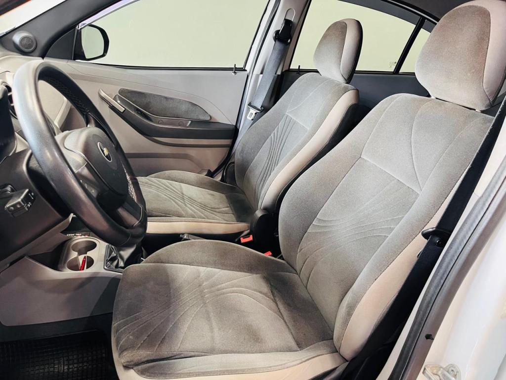 CHEVROLET Agile - Foto