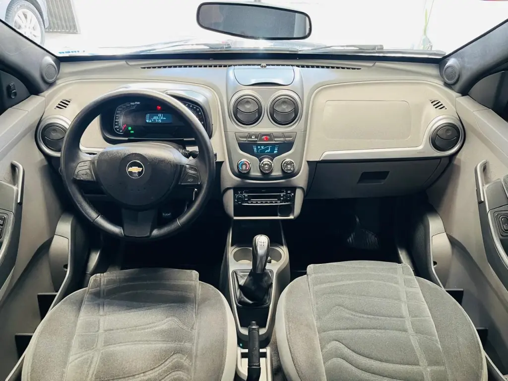 CHEVROLET Agile - Foto