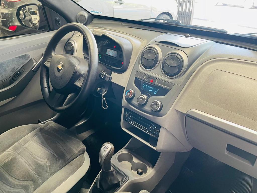 CHEVROLET Agile - Foto