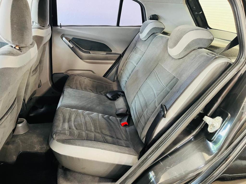 CHEVROLET Agile - Foto