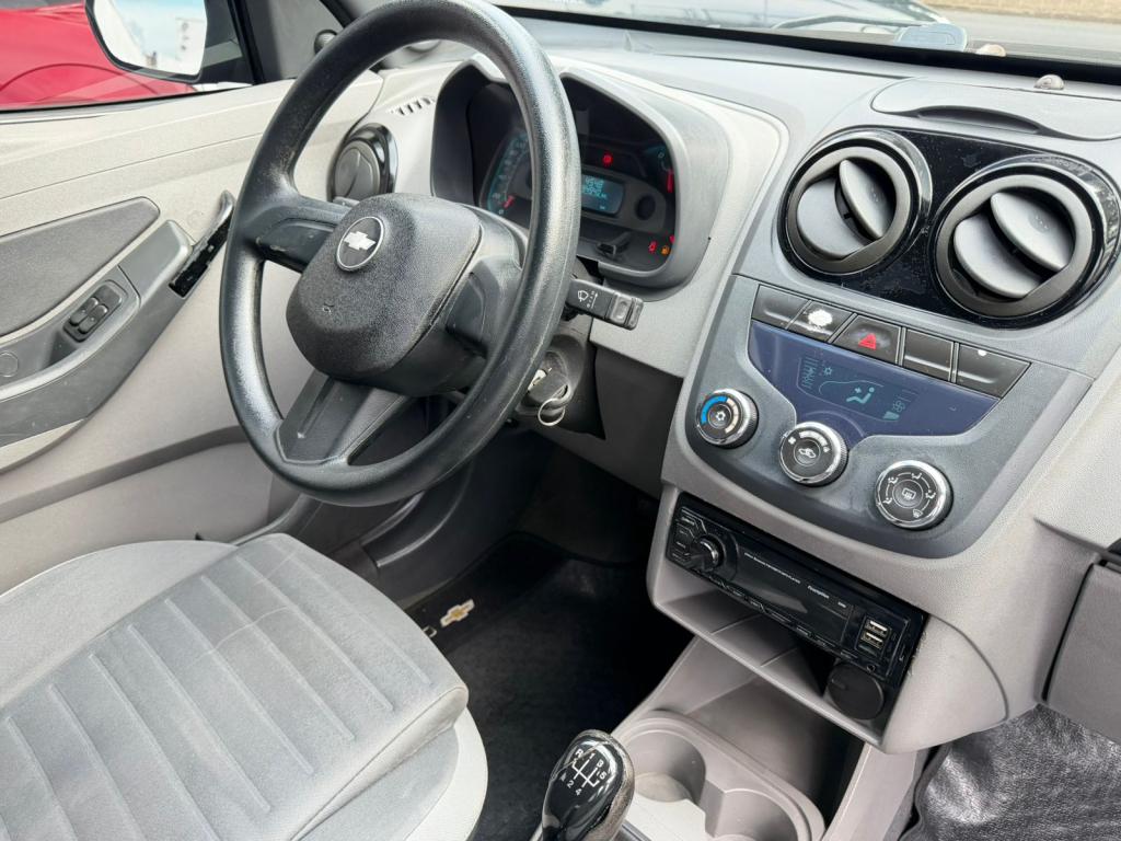 CHEVROLET Agile - Foto