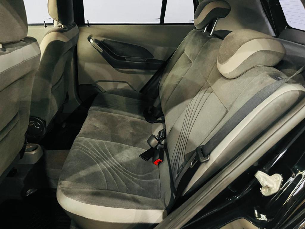 CHEVROLET Agile - Foto