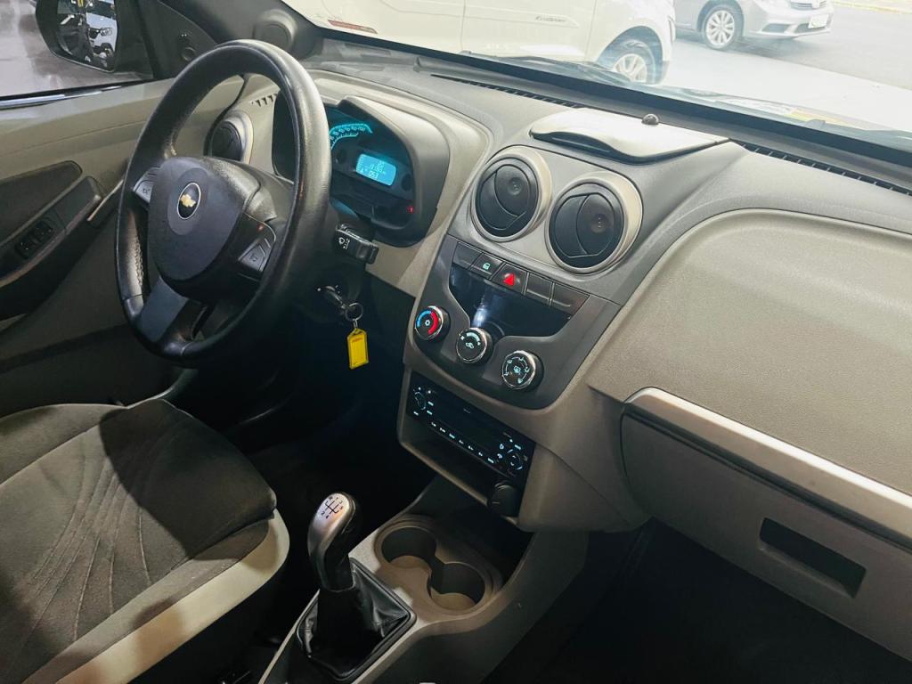 CHEVROLET Agile - Foto