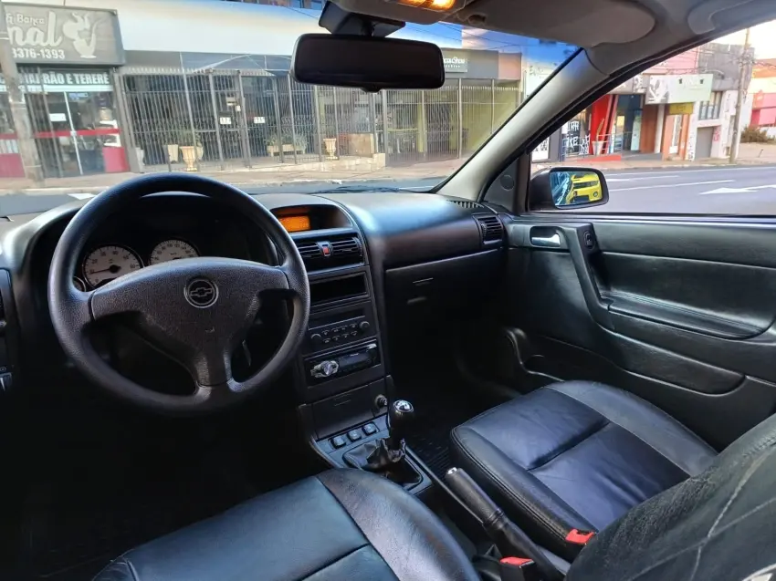 CHEVROLET Astra Hatch - Foto