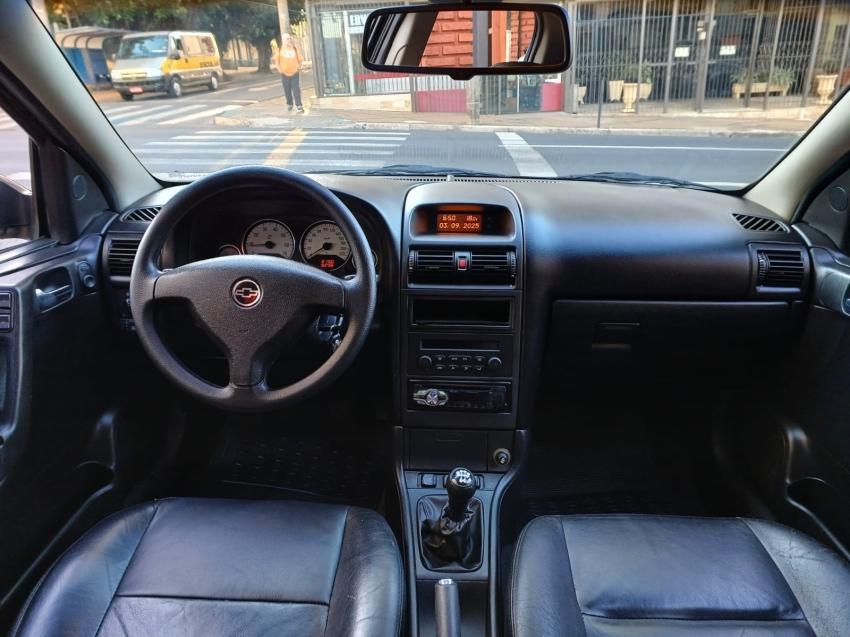 CHEVROLET Astra Hatch - Foto