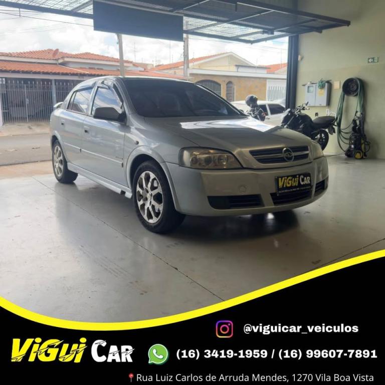 CHEVROLET Astra Hatch - Foto