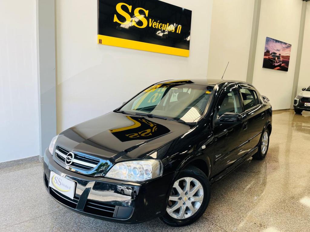 CHEVROLET Astra Hatch - Foto