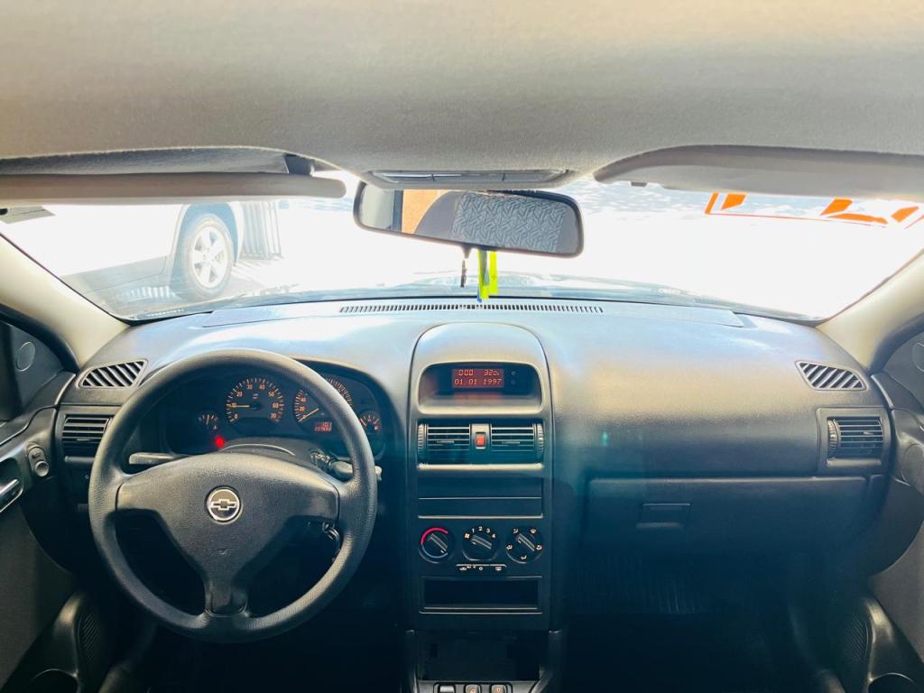 CHEVROLET Astra Hatch - Foto