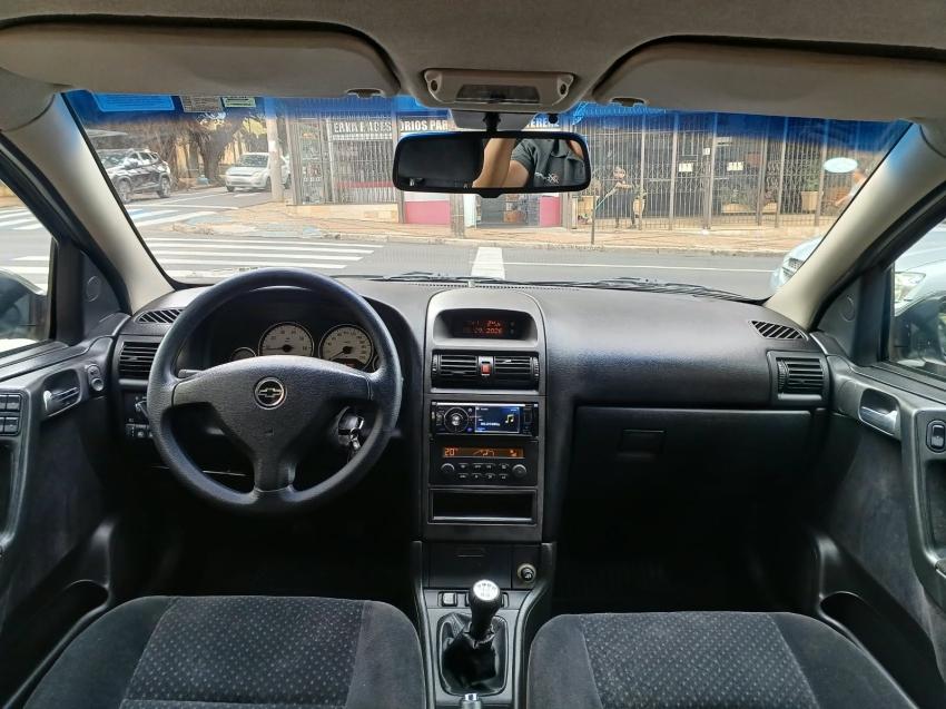 CHEVROLET Astra Hatch - Foto