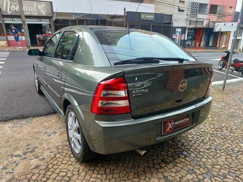 CHEVROLET Astra Hatch - Foto