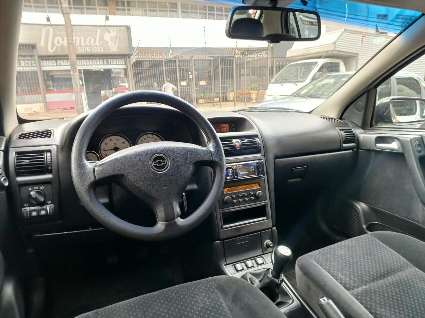 CHEVROLET Astra Hatch - Foto