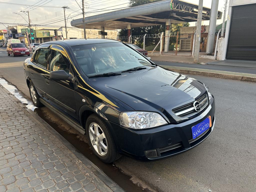 CHEVROLET Astra Sedan - Foto