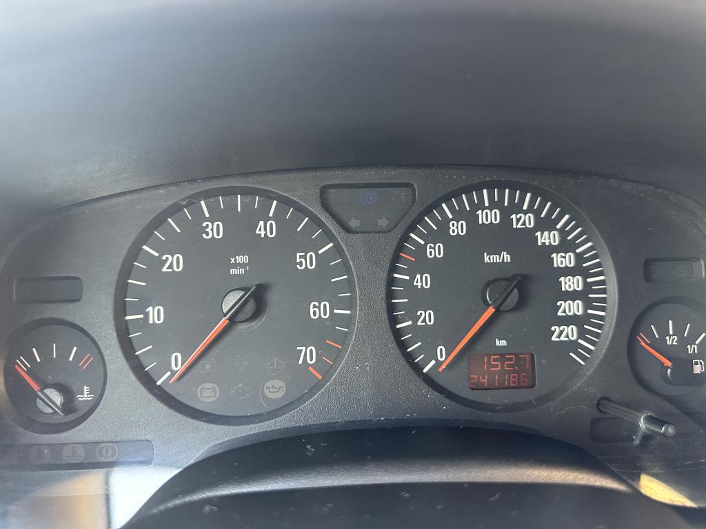 CHEVROLET Astra Sedan - Foto