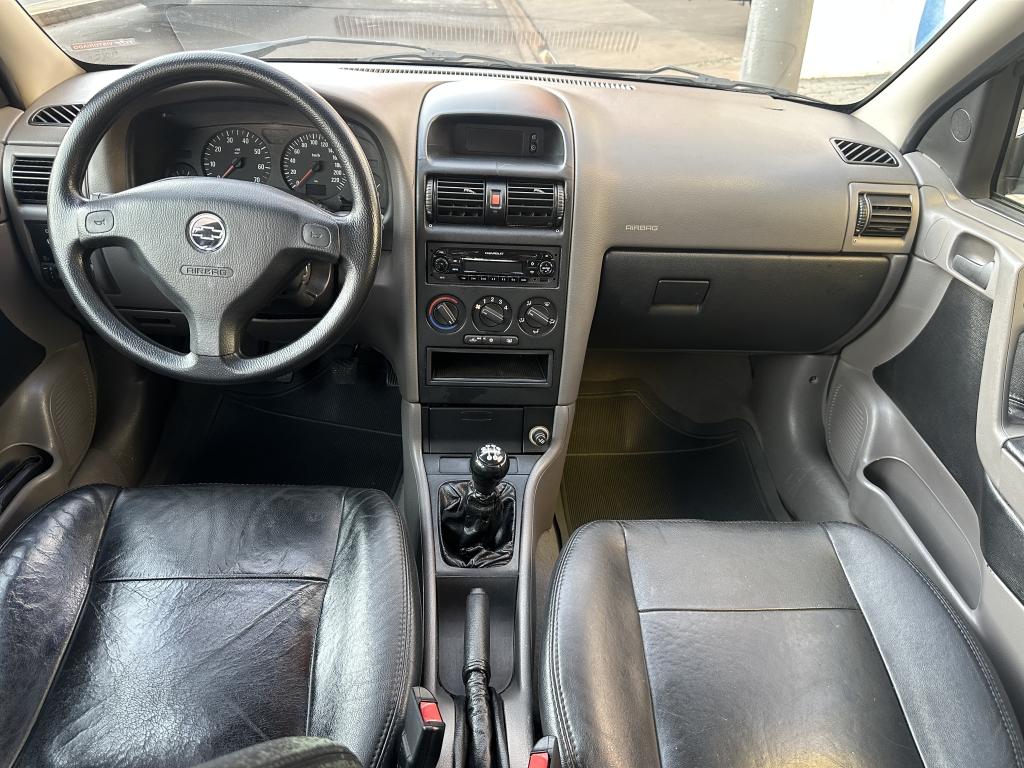 CHEVROLET Astra Sedan - Foto