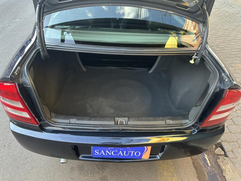 CHEVROLET Astra Sedan - Foto