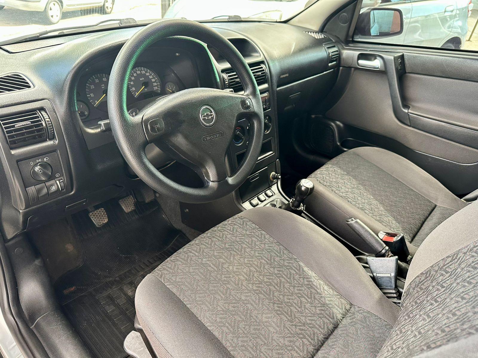 CHEVROLET Astra Sedan - Foto