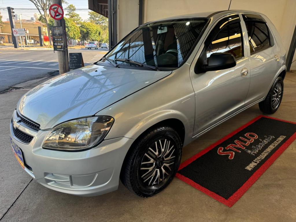 CHEVROLET Celta - Foto