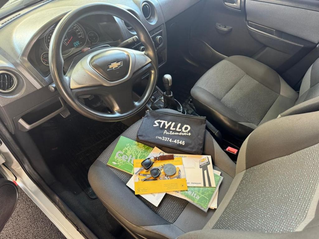 CHEVROLET Celta - Foto