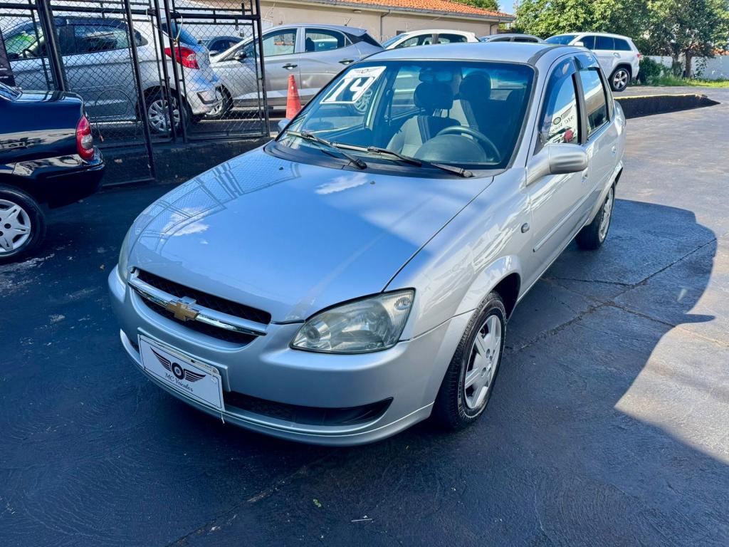 CHEVROLET Classic Sedan - Foto