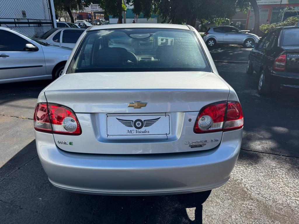 CHEVROLET Classic Sedan - Foto