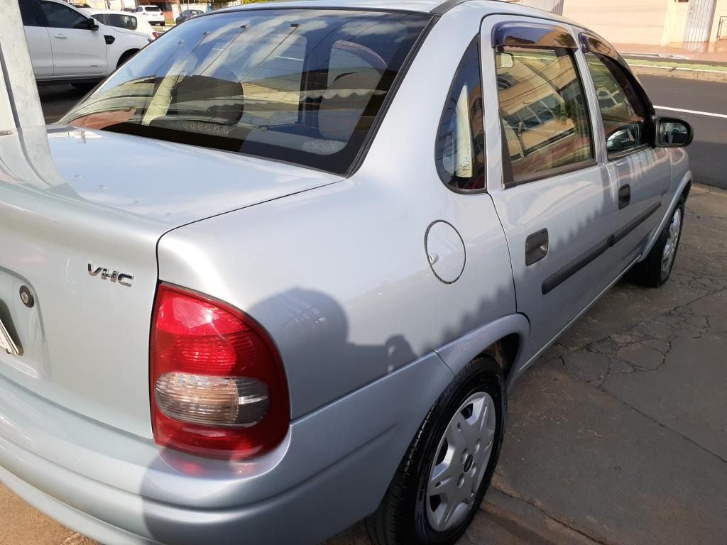 CHEVROLET Classic Sedan - Foto