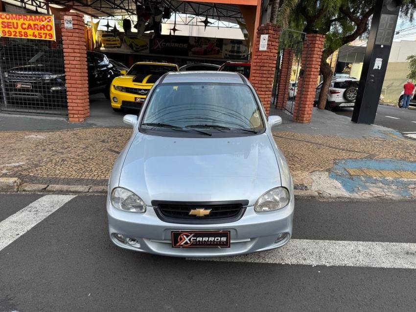 CHEVROLET Classic Sedan - Foto