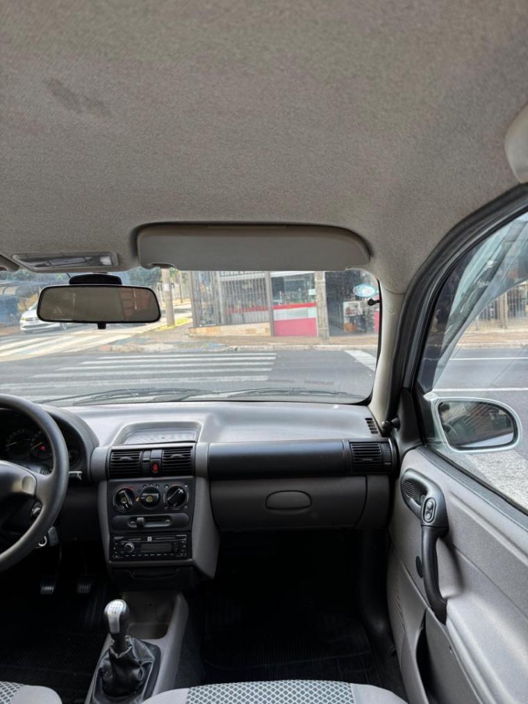 CHEVROLET Classic Sedan - Foto