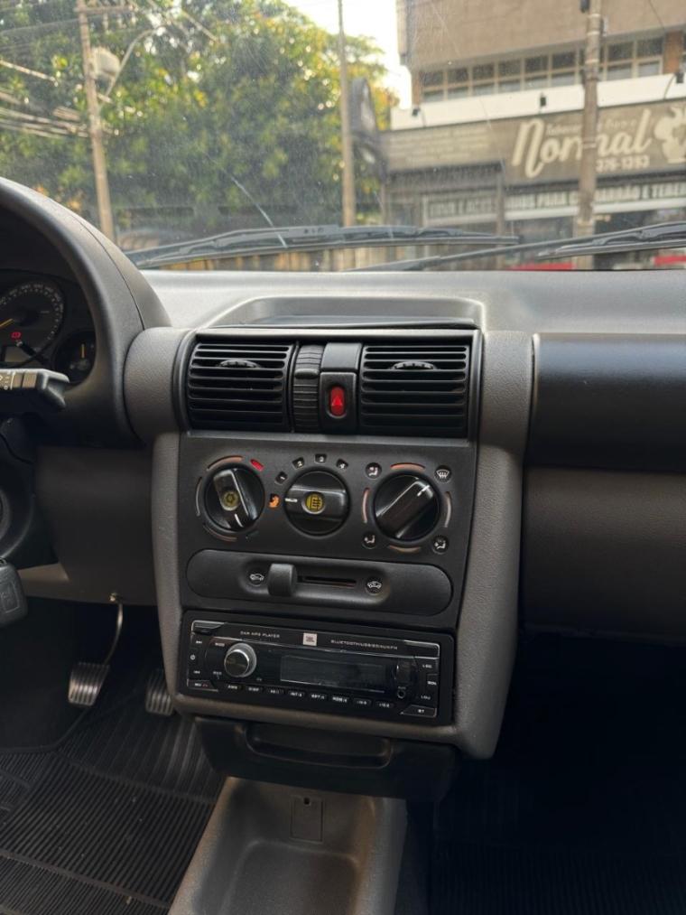 CHEVROLET Classic Sedan - Foto