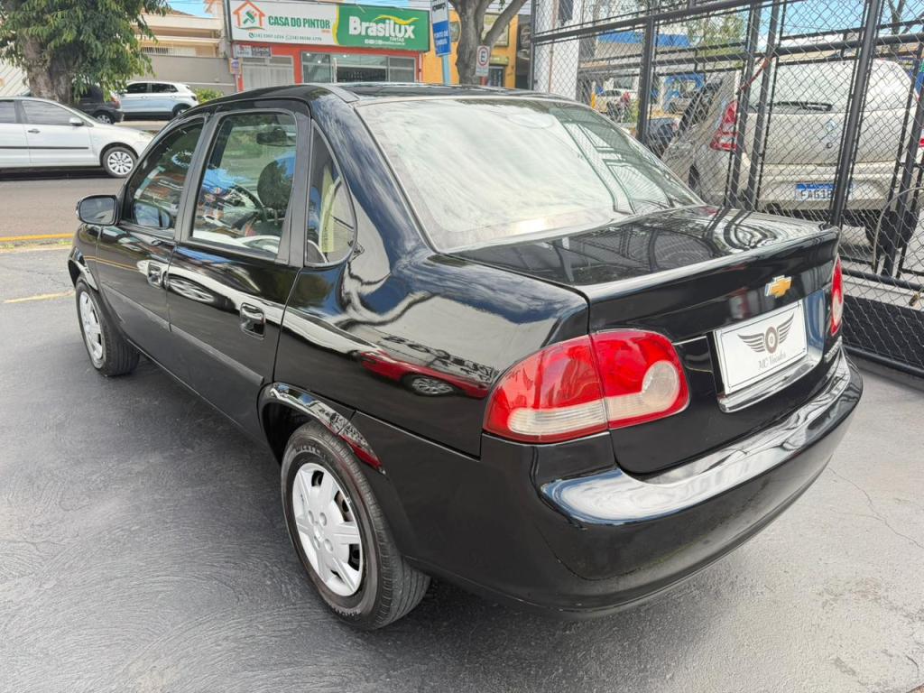 CHEVROLET Classic Sedan - Foto