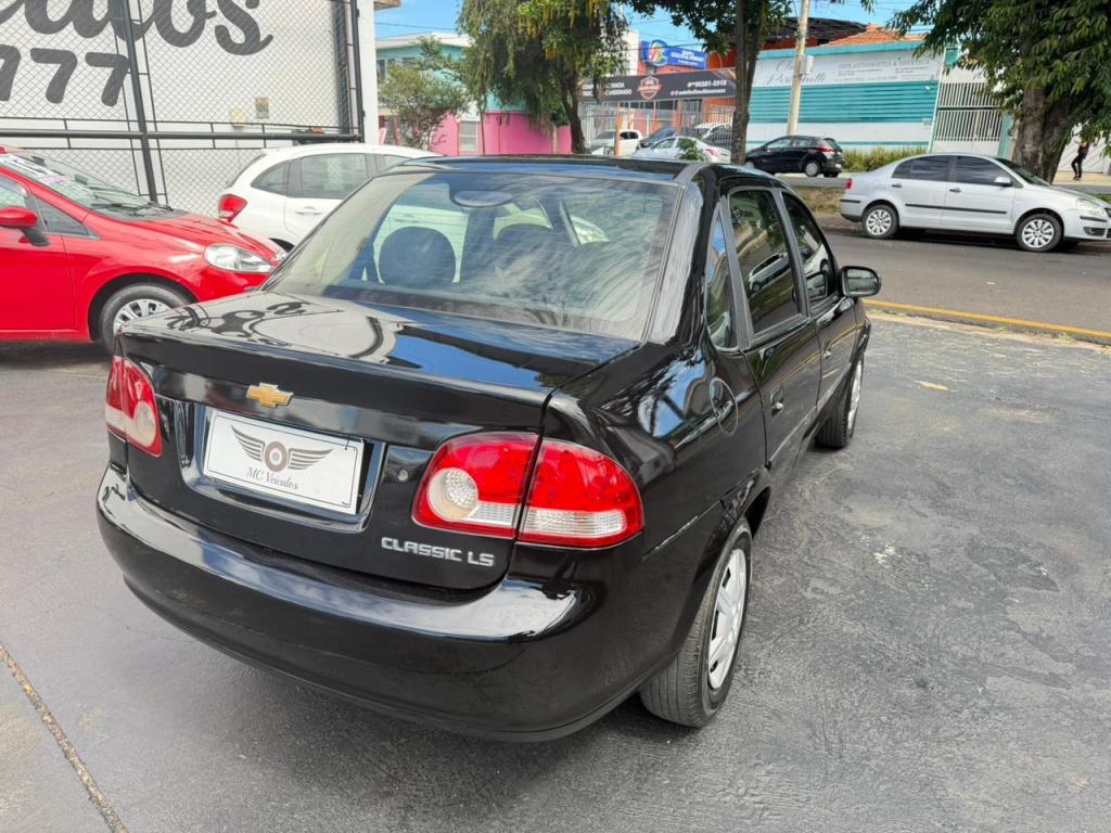 CHEVROLET Classic Sedan - Foto